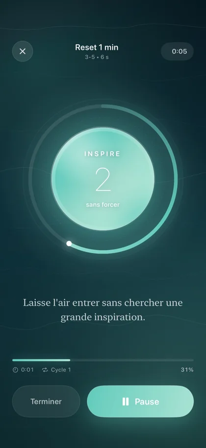 Protocole en cours dans Respire : cercle de respiration sur la phase d’inspiration et consigne « Laisse l’air entrer sans chercher une grande inspiration ».